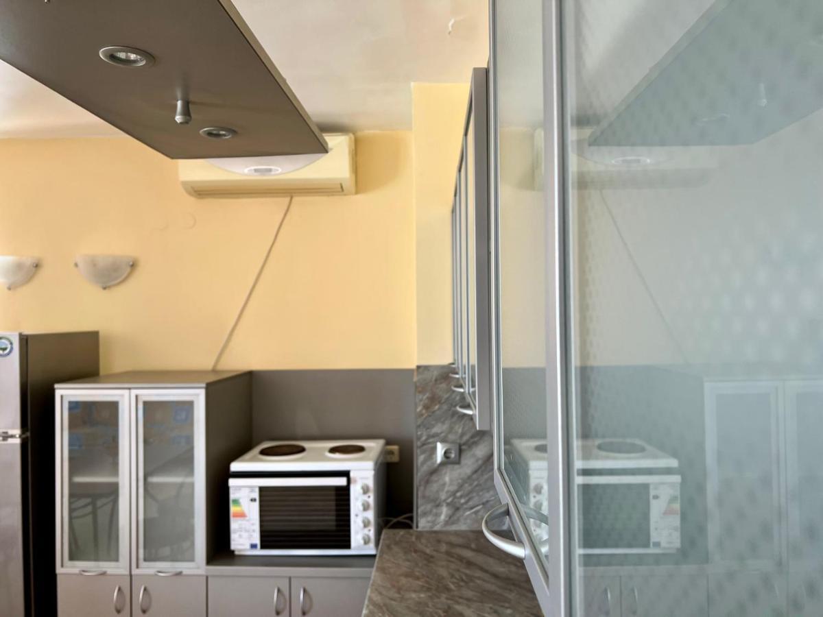 Private One-Bedroom Apartment With Balcony In Sozopol By Flat Mаnаger Bagian luar foto