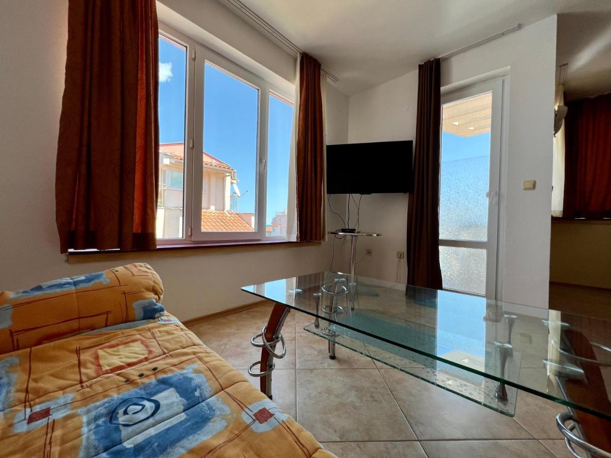 Private One-Bedroom Apartment With Balcony In Sozopol By Flat Mаnаger Bagian luar foto