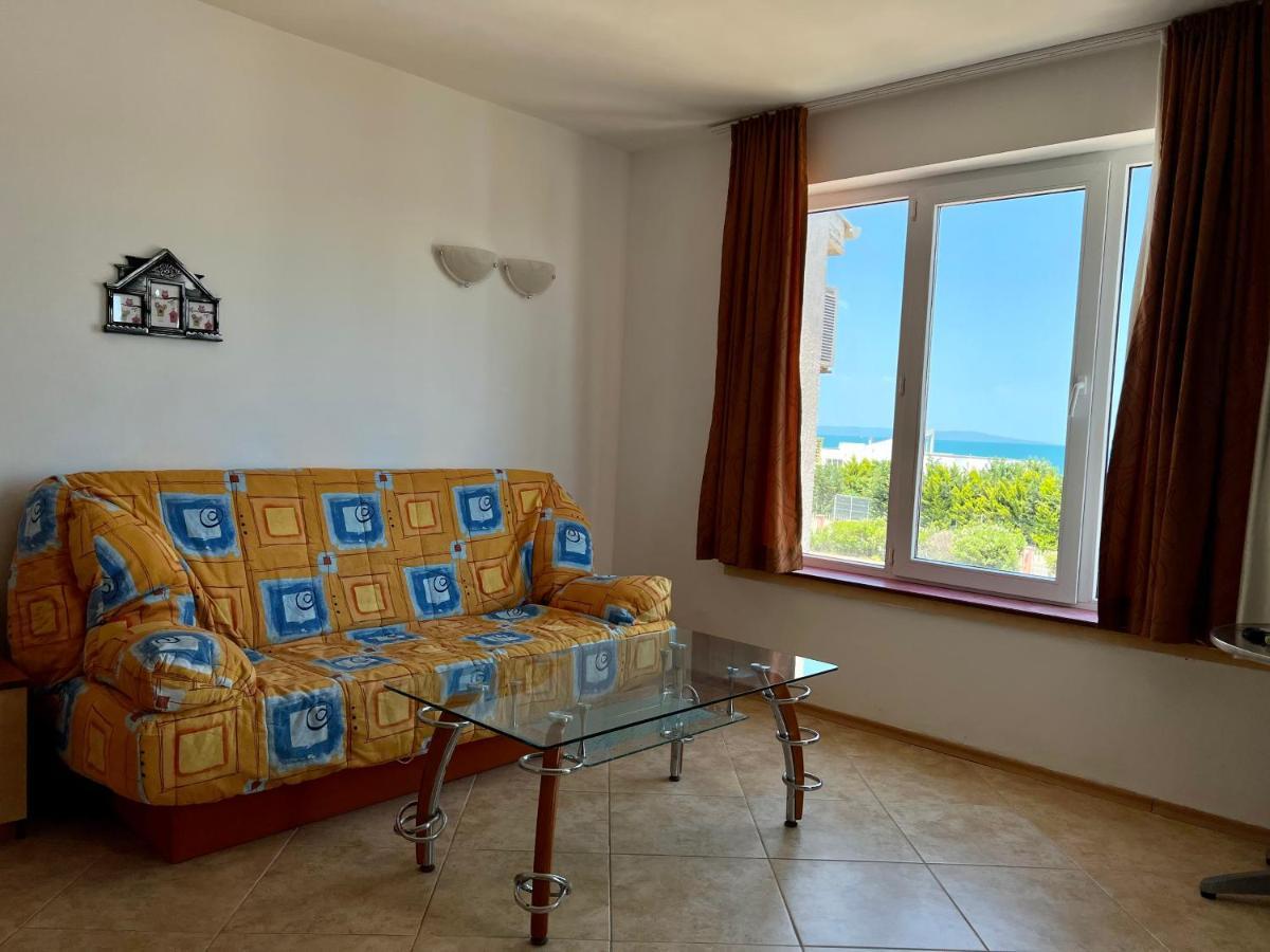 Private One-Bedroom Apartment With Balcony In Sozopol By Flat Mаnаger Bagian luar foto