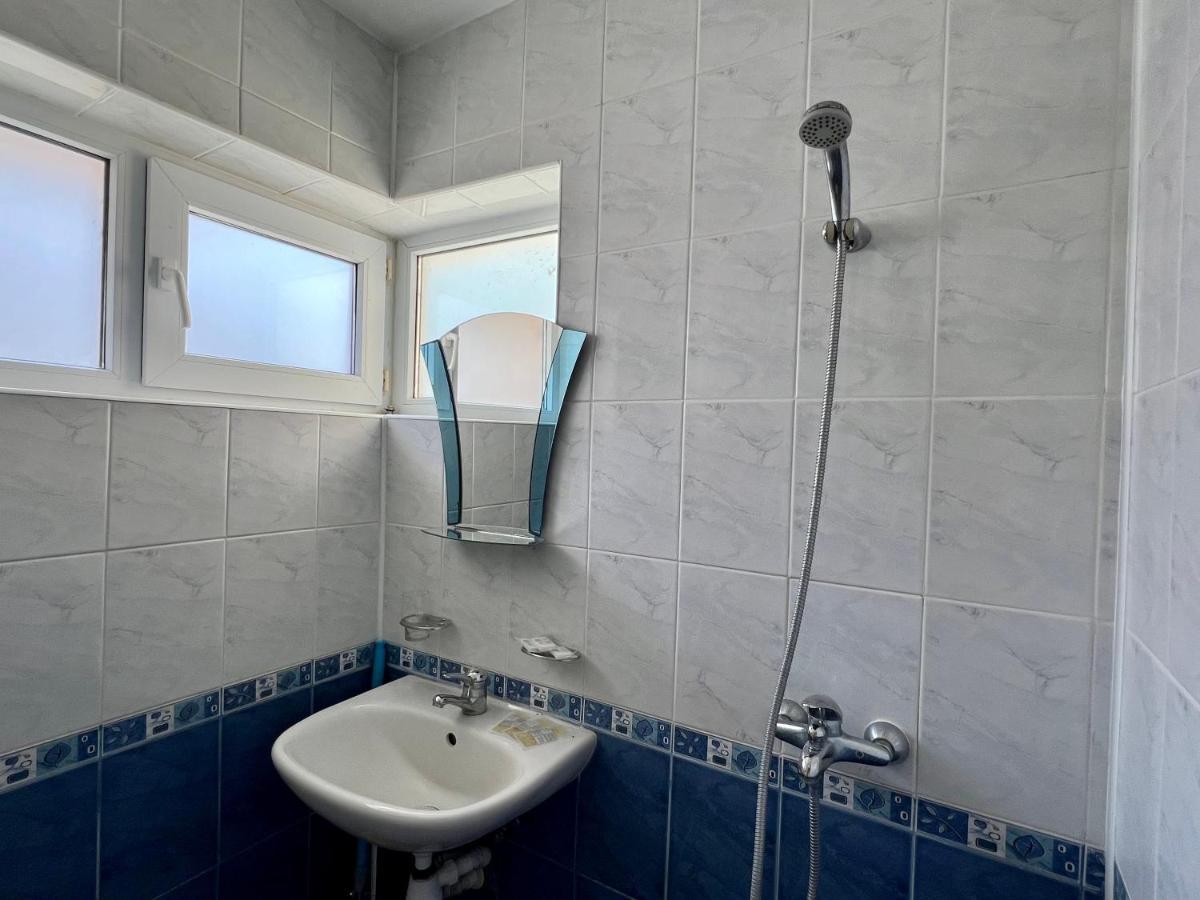Private One-Bedroom Apartment With Balcony In Sozopol By Flat Mаnаger Bagian luar foto