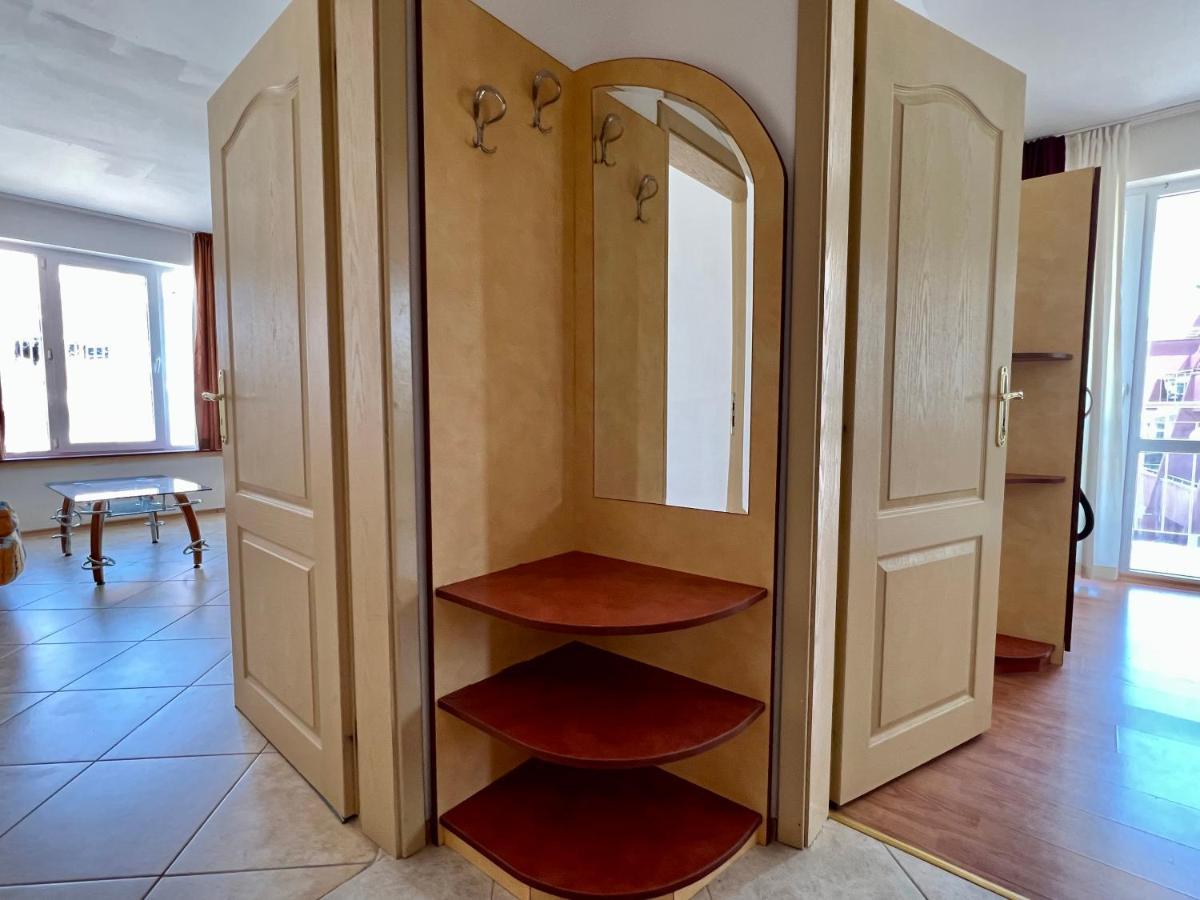 Private One-Bedroom Apartment With Balcony In Sozopol By Flat Mаnаger Bagian luar foto